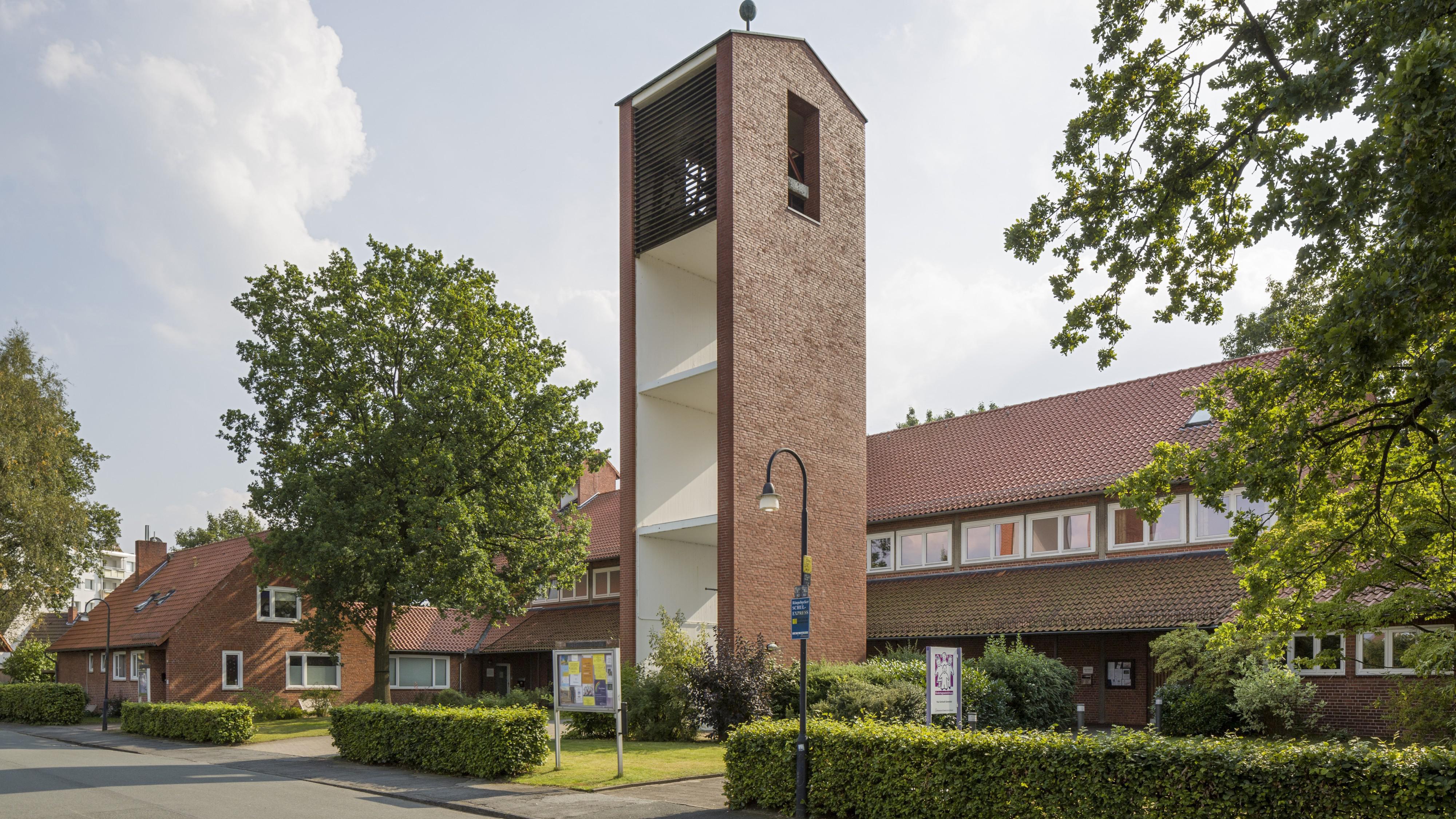 Bild 1 Kirche Rönnebeck-Farge - Paul-Gerhardt-Gemeinde Rönnebeck-Farge in Bremen