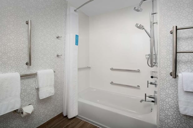 Images Hampton Inn Baltimore-Downtown-Convention Center