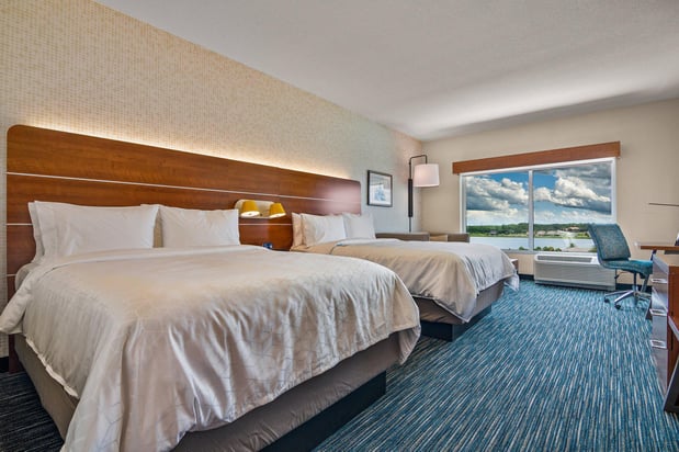Images Holiday Inn Express & Suites Orlando - Lake Buena Vista by IHG