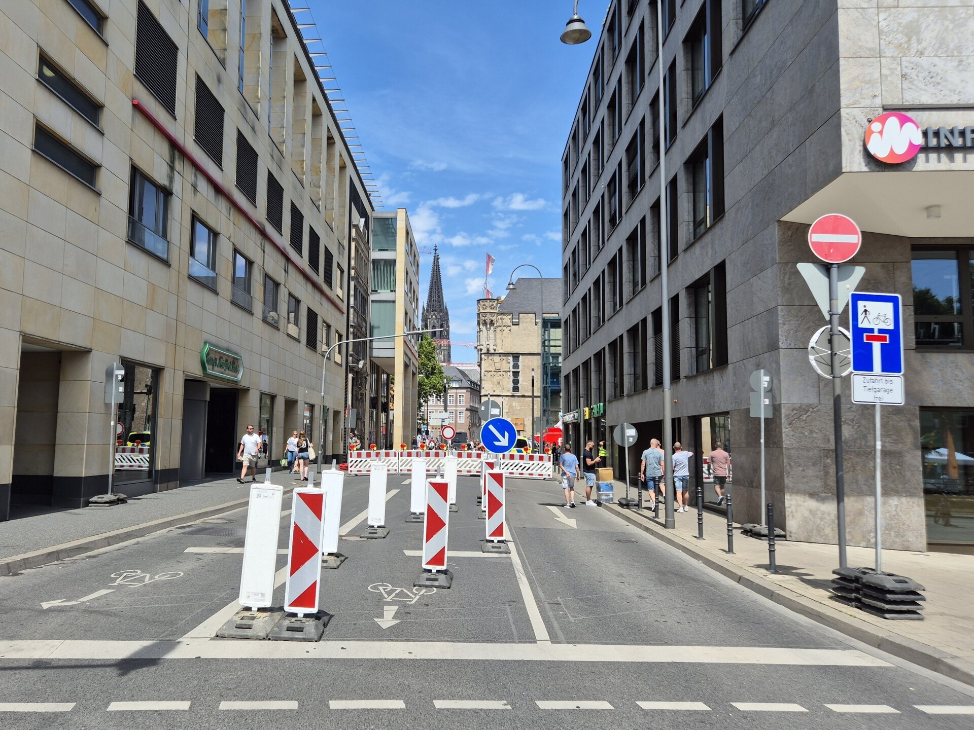 Bilder RoadBLOCK Baustellen- & Eventservice