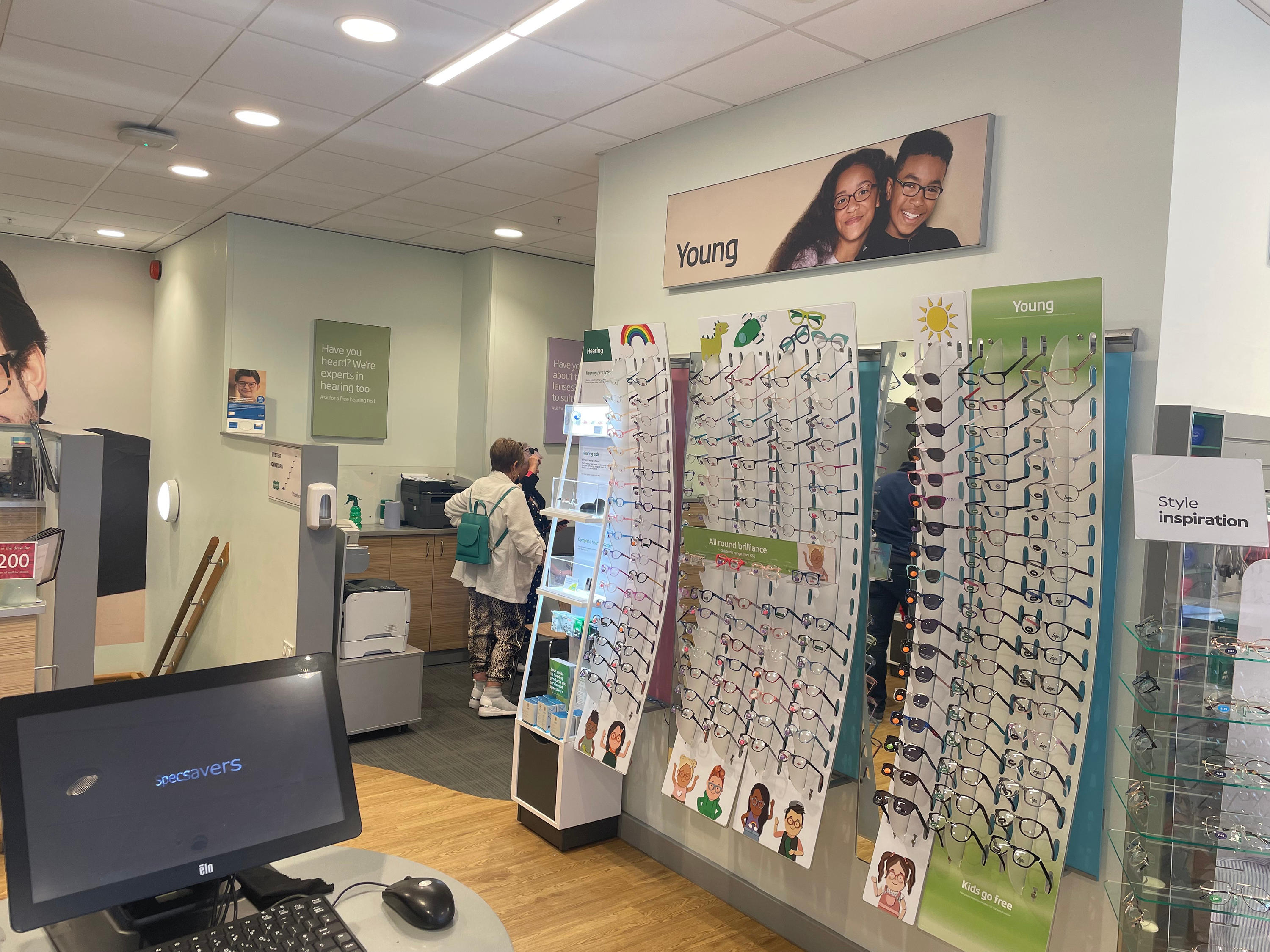 Specsavers Opticians & Audiologists -  Drogheda 8