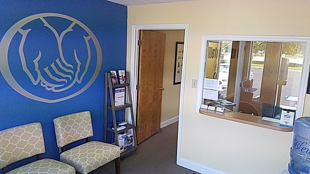 Images Michelle Bennett: Allstate Insurance