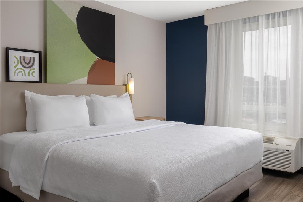 Images Spark by Hilton Woodstock