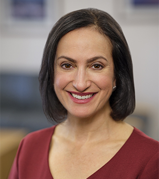 Amy M Ahnert