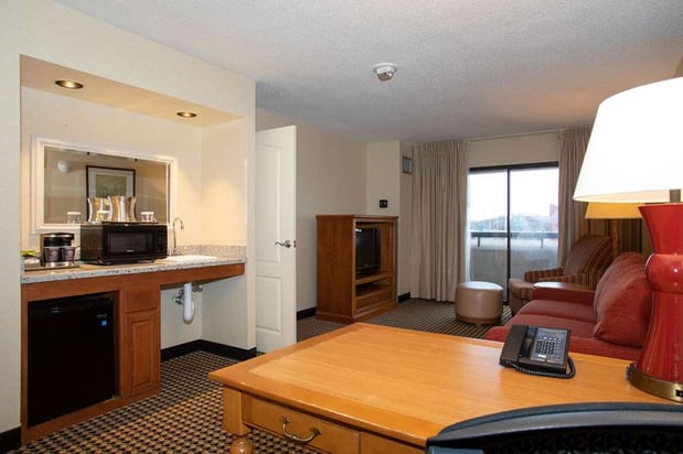 Images Hilton Chicago/Oak Brook Suites