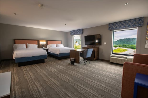 Images Hampton Inn & Suites Wilder