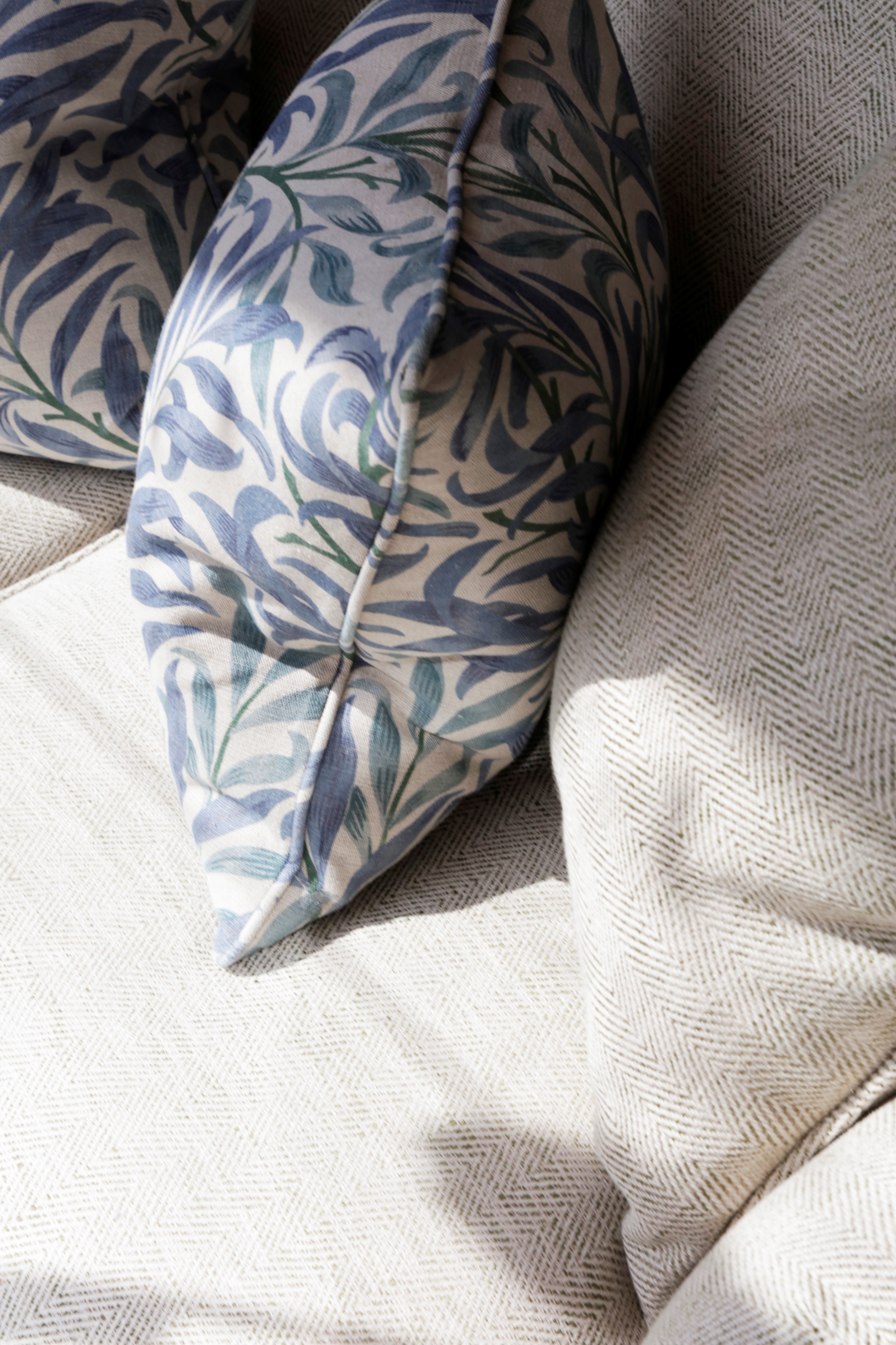 Images Sofas & Stuff - St Albans