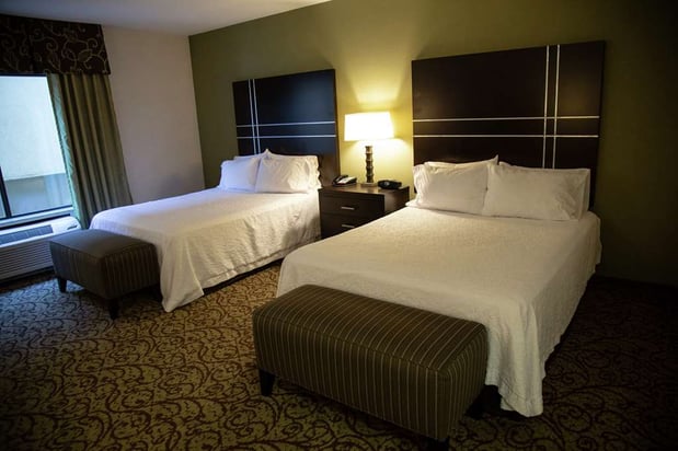 Images Hampton Inn & Suites Sharon
