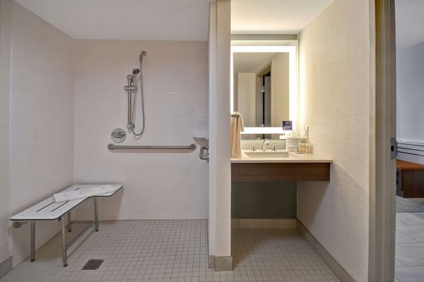Images Hilton Garden Inn Detroit Metro Airport