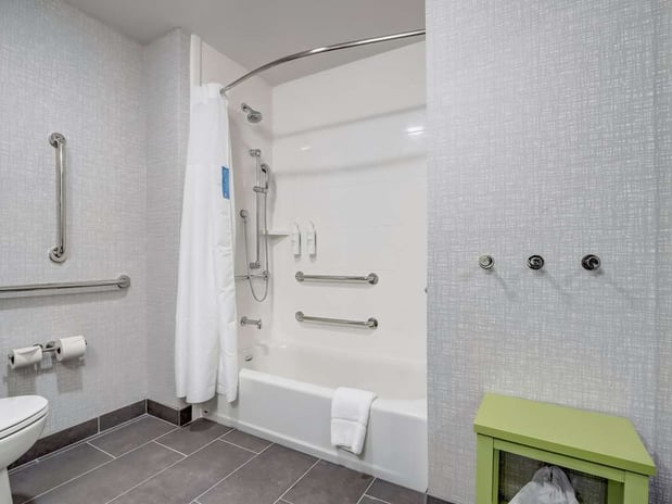 Images Hampton Inn and Suites by Hilton Cincinnati Midtown Rookwood