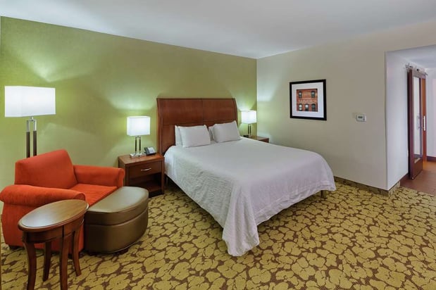 Images Hilton Garden Inn Durham/University Medical Center