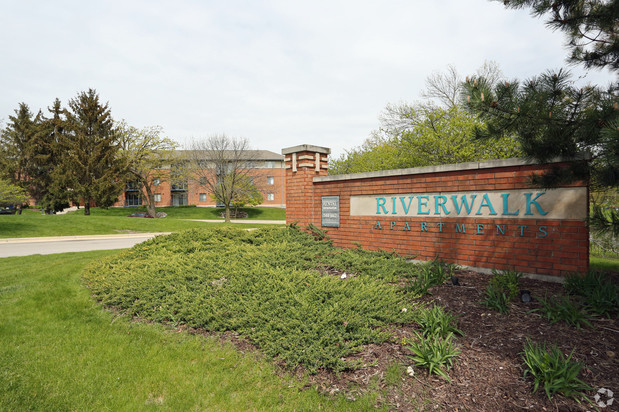 Images Riverwalk Apartments
