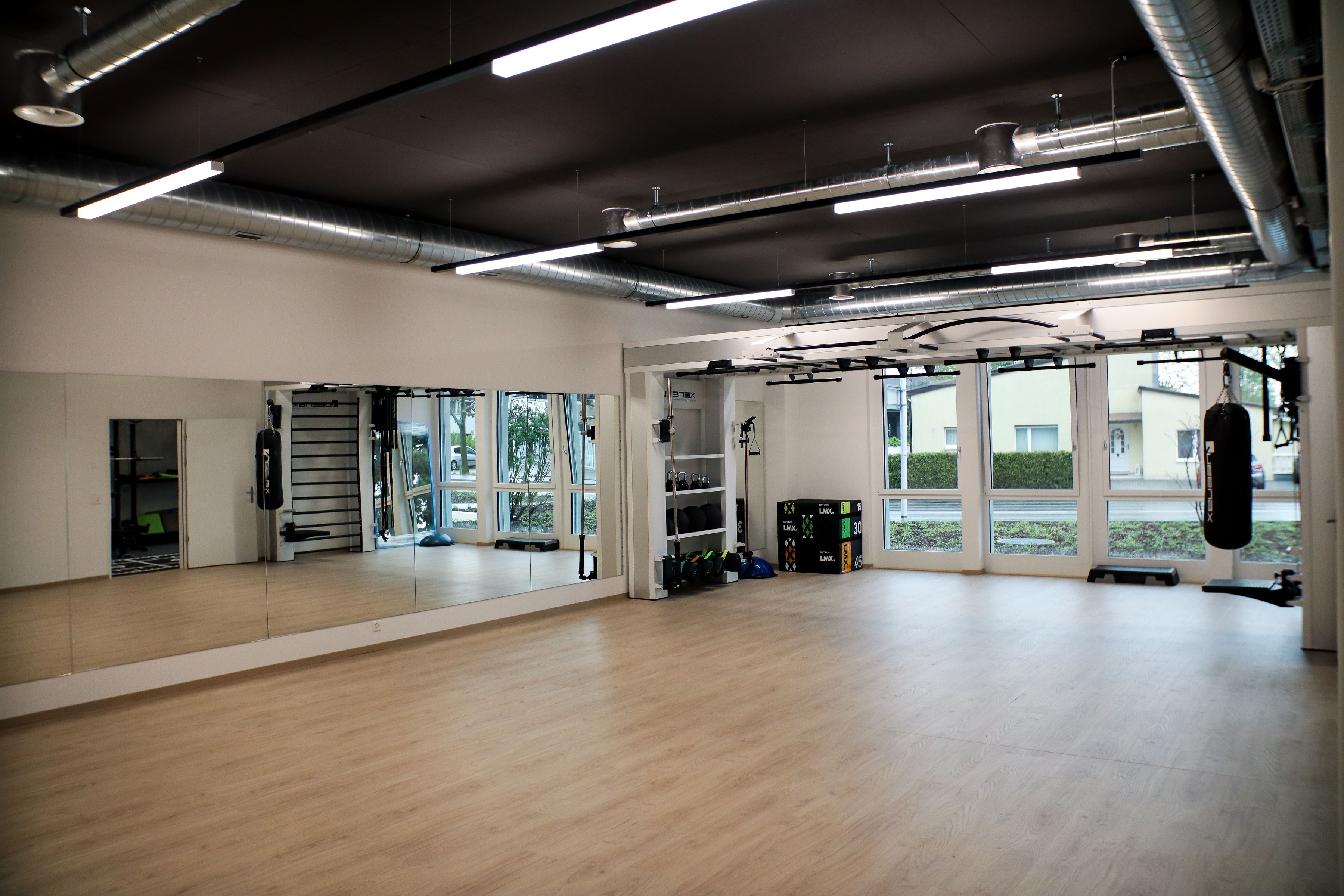 Bilder Physiotherapie Leuenfeld