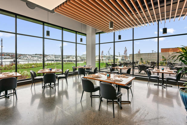 Images Hotel Indigo Seattle Everett Waterfront by IHG