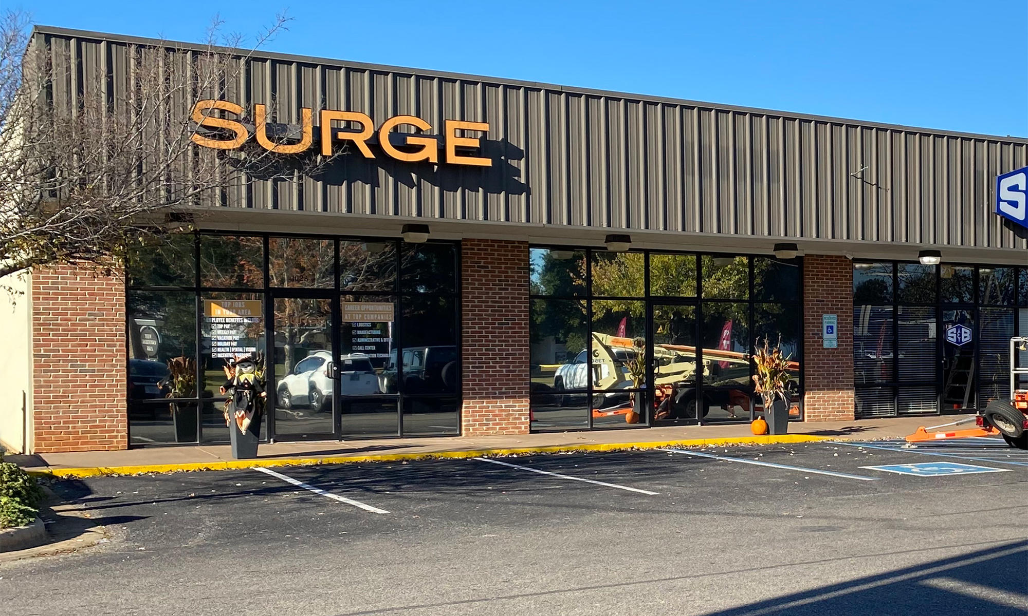 Looking for a job? Our Prattville, Alabama SURGE Staffing branch has new positions that open up daily! You can contact our Prattville branch and our staffing specialists will work closely with you to ensure we find a job that you love!