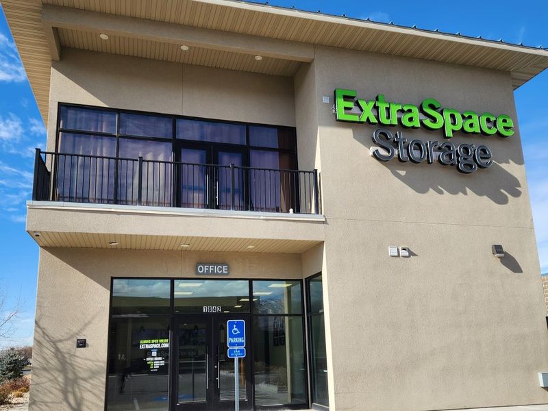 Beauty Image - Extra Space Storage at 1842 W 2425 S, Woods Cross, UT 84087