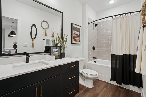 Images The Kingsman | Luxury Apartment Homes
