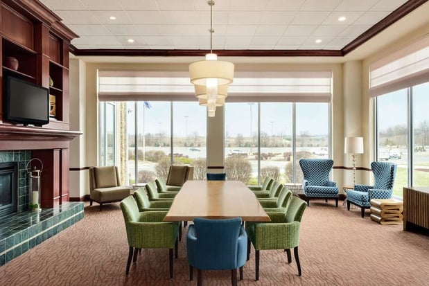 Images Hilton Garden Inn Dubuque Downtown