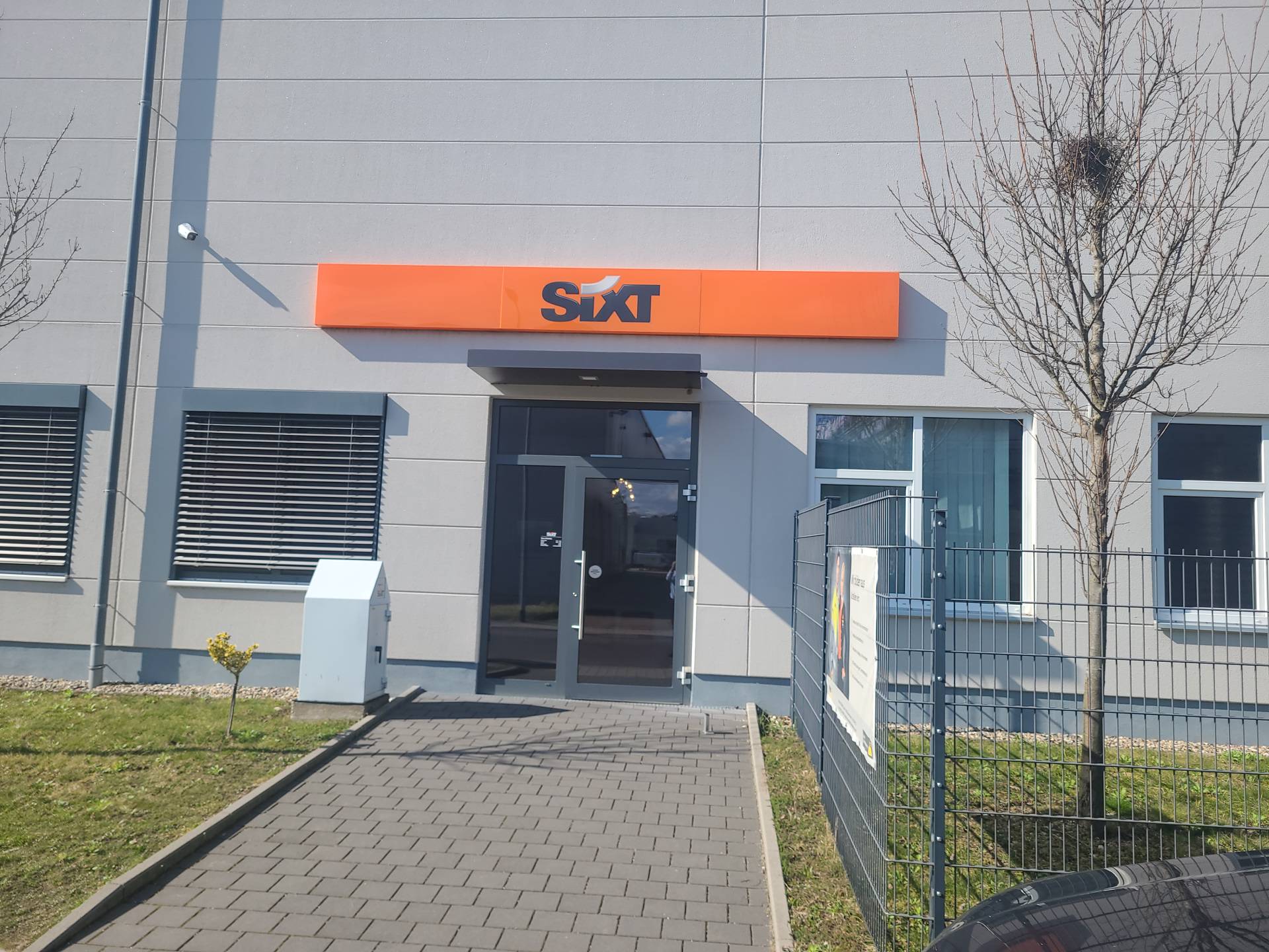 SIXT Autovermietung Baden-Baden, Im Rollfeld 12 in Baden-Baden