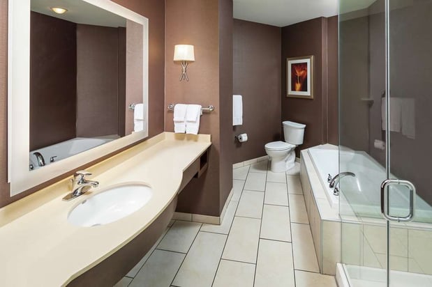 Images Hilton Garden Inn Sioux Falls Downtown