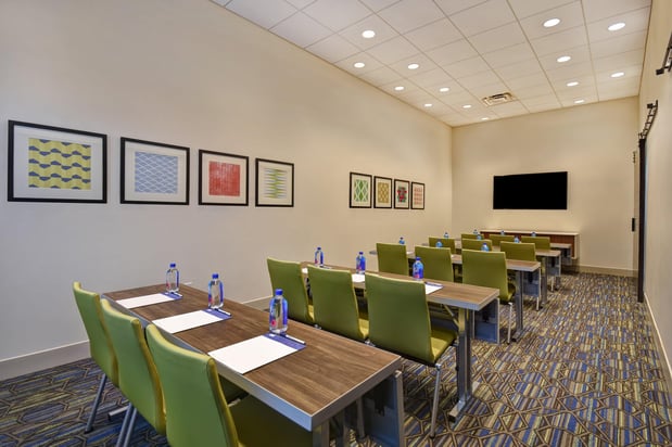 Images Holiday Inn Express & Suites Galveston Beach by IHG