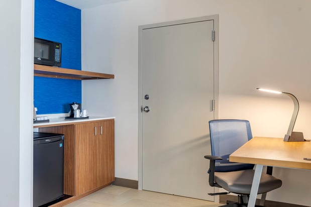 Images Holiday Inn Express & Suites Albuquerque Midtown by IHG