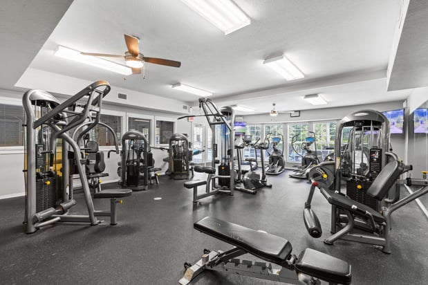 Images University Club Apartments