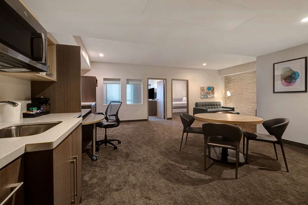 Guest room