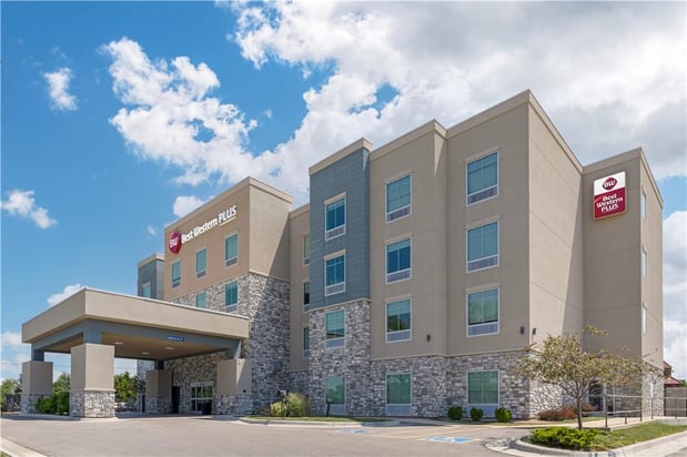 Images Best Western Plus McPherson