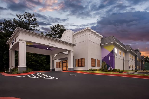 Images Spark by Hilton Duluth