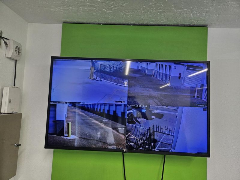 Security Screens - Extra Space Storage at 4715 McLeod Rd NE, Albuquerque, NM 87109 