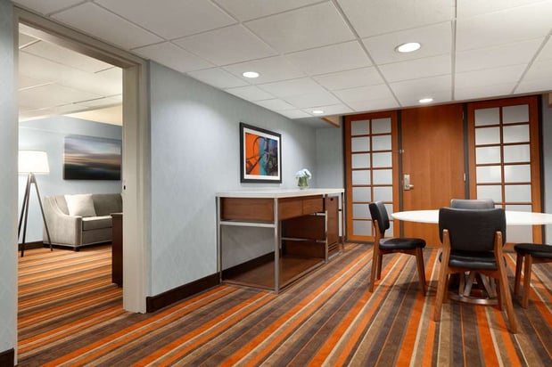 Images Embassy Suites by Hilton Oklahoma City Will Rogers Airport