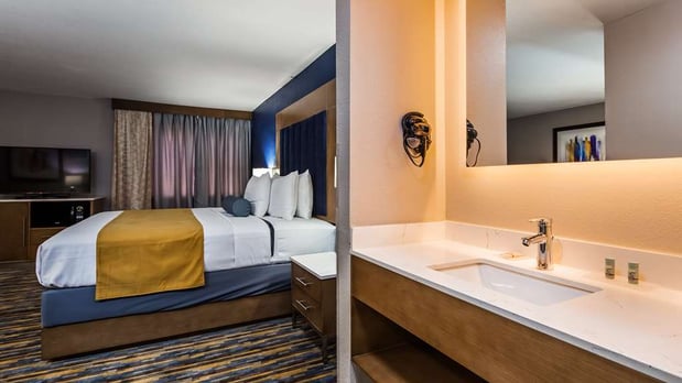 Images Best Western DeWitt