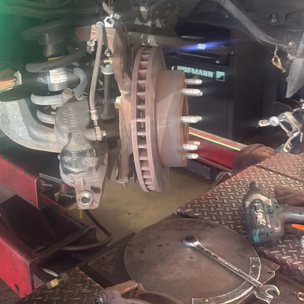Images RIO Tires & Mechanic