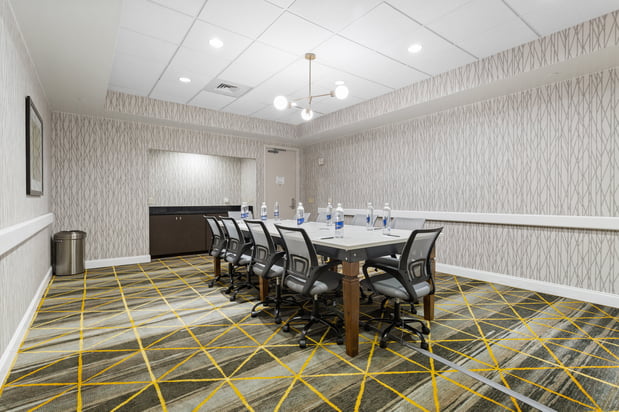 Images Holiday Inn Tampa Westshore - Airport Area by IHG