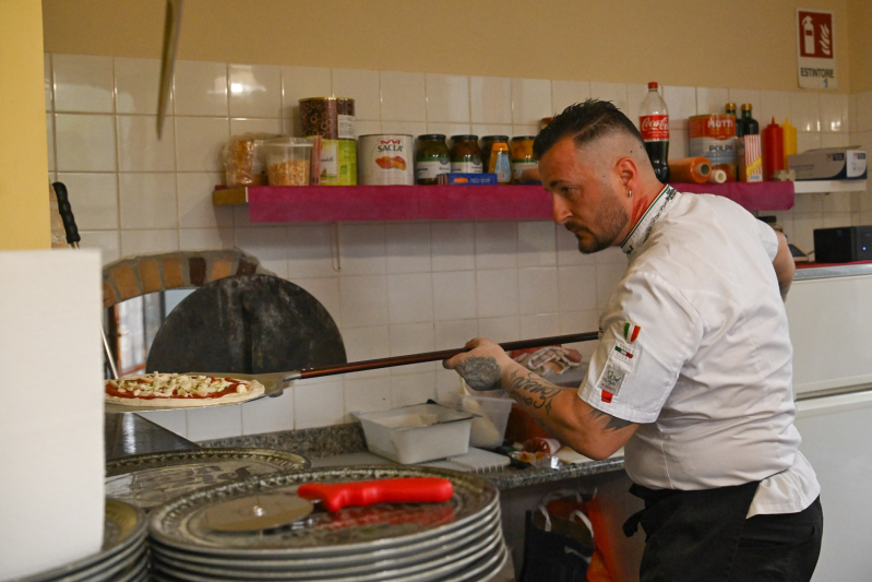 Images Pizzeria Ristorante Divina Pizza