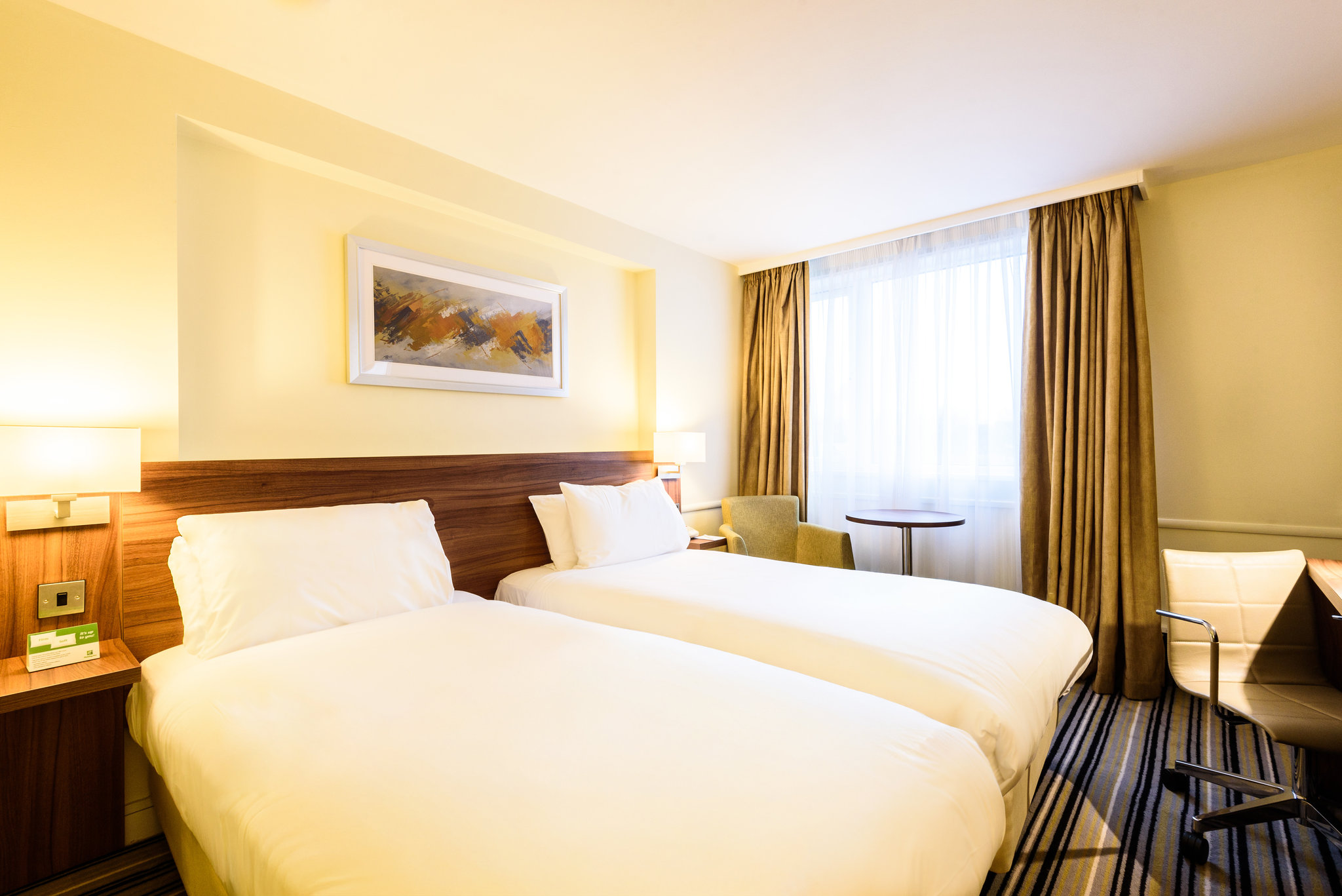 Images Holiday Inn Portsmouth by IHG