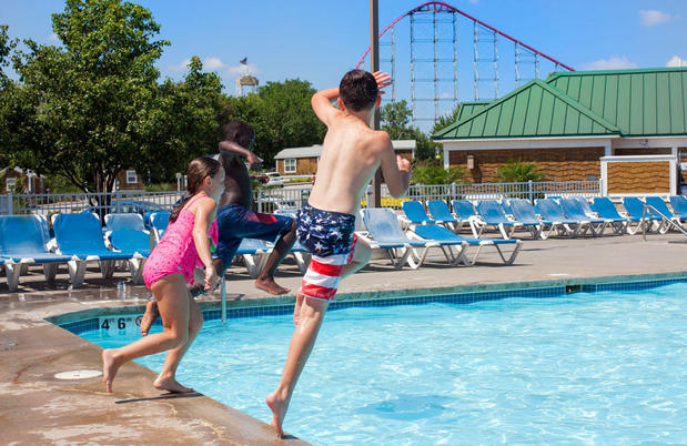 Images Worlds of Fun Village