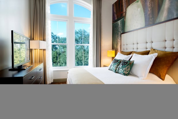 Images Hotel Indigo Savannah Historic District by IHG
