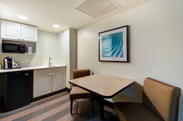 Images Holiday Inn Allentown-Bethlehem by IHG