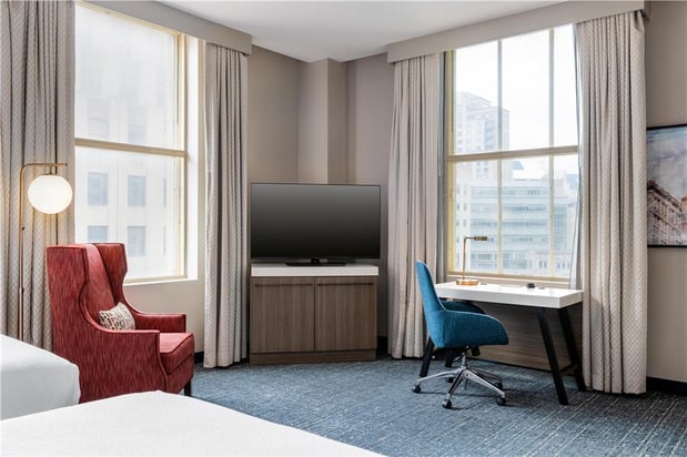 Images Hilton Garden Inn Indianapolis Downtown