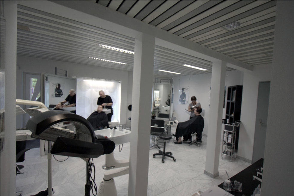 BREITENMOSER & REY INTERCOIFFURE GmbH, Weiningerstrasse 42 in Unterengstringen