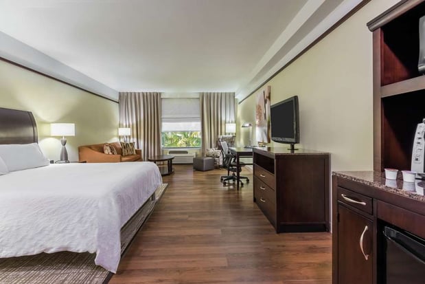 Images Hilton Garden Inn West Palm Beach Airport