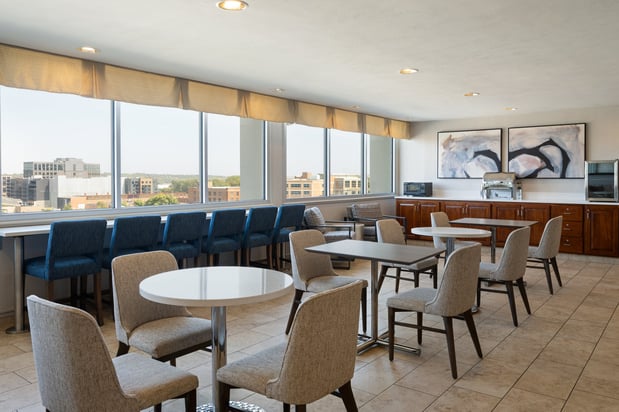 Images Holiday Inn Sioux Falls-City Centre by IHG