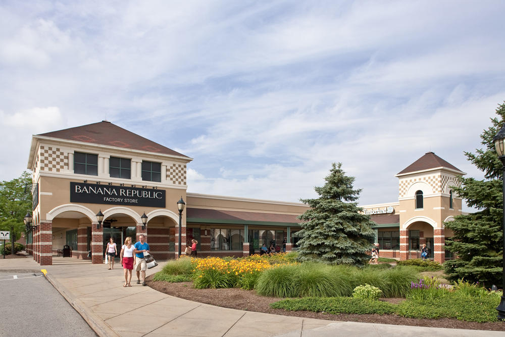 Pittsburgh Steelers Sideline Store, 1911 Leesburg Grove City Rd,  Springfield Twp, Pennsylvania, Factory Outlets - MapQuest