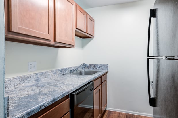 Images Lakeshore Drive Apartment Homes