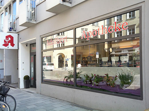 Adalbert-Apotheke, Türkenstraße 80 in München