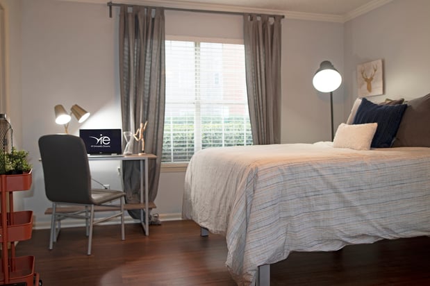 Images Vie at University Downs