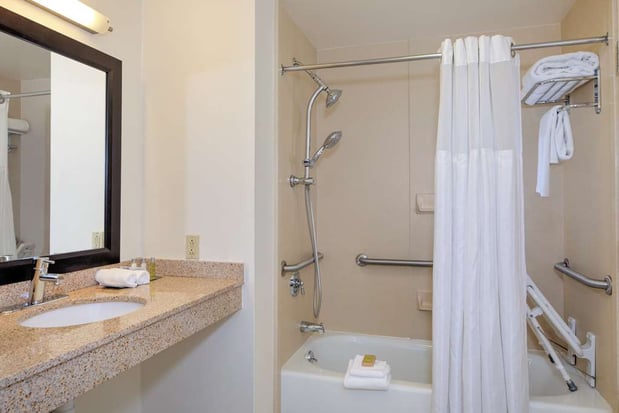 Images DoubleTree by Hilton Hotel & Suites Pittsburgh Downtown