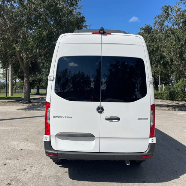 Images Carl's Van Rentals